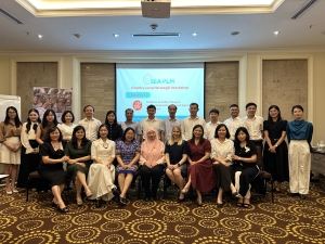 Representative from The Ministry of Education and Training (MOET), local education authorities, and development partners group photo